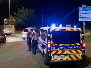 al-menos-44-heridos-al-descarrilar-un-tren-regional-en-el-norte-de-francia-afp-68283-856x647