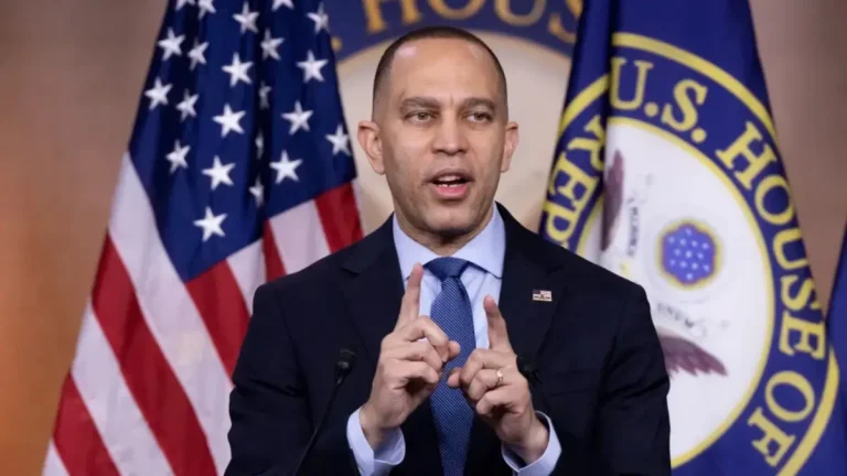 ea3013-usa-house-democrats-jeffries.jpg